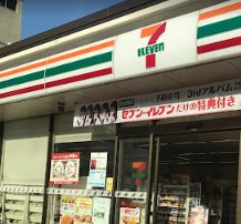 コンビニ　セブンイレブン 大阪西脇2丁目店（コンビニ）まで136m