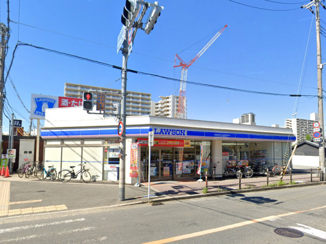 コンビニ　ローソン長原駅前店（コンビニ）まで135m