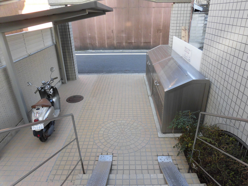 京阪鴨東線 神宮丸太町駅 徒歩7分 3階建 築40年の外観写真