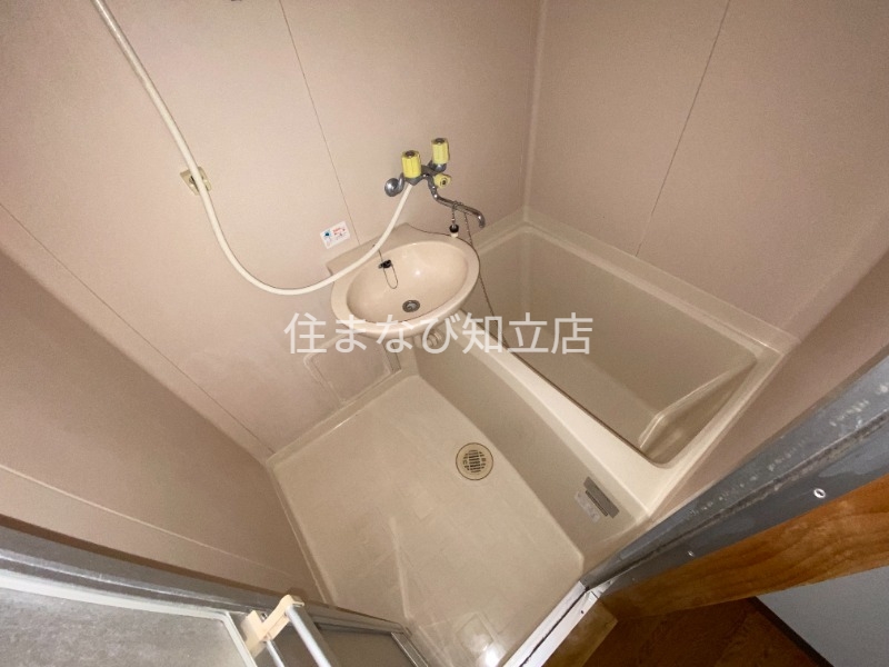バス・シャワールーム　同型別部屋写真