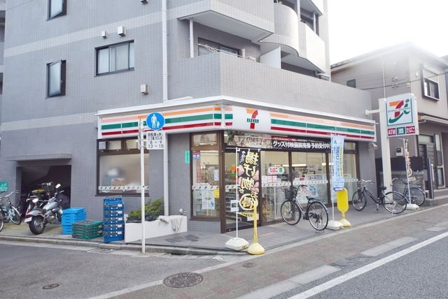 コンビニ　セブンイレブン板橋３丁目店（コンビニ）まで914m