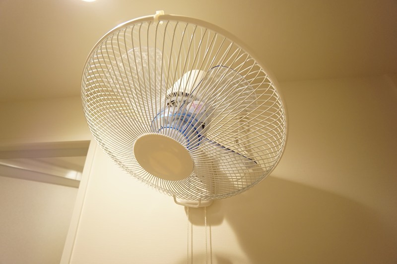 その他設備　脱衣所には扇風機あり