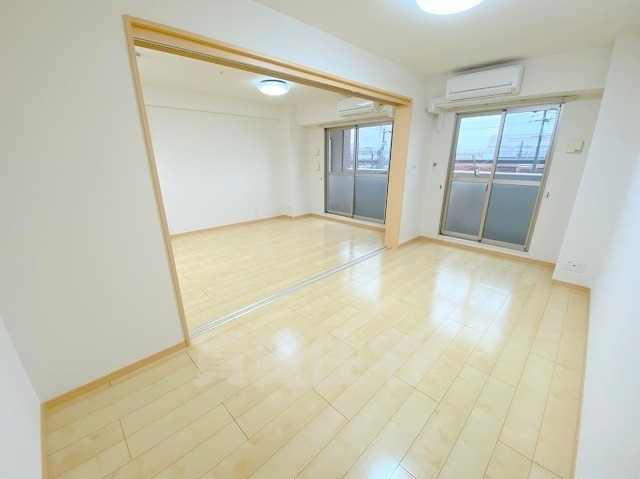 近鉄大阪線 高安駅 徒歩5分 6階建 築13年の内装写真