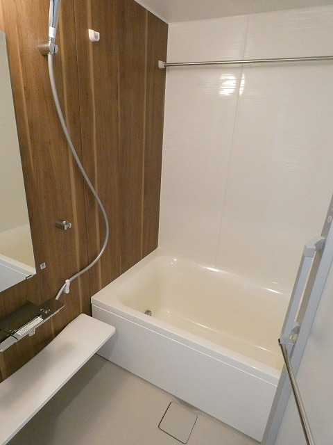 バス・シャワールーム　バス※別部屋参考写真