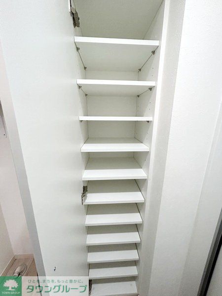 収納　同物件別部屋写真