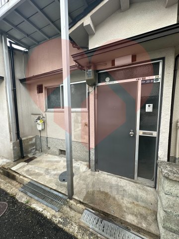 寝屋川市黒原旭町貸家の外観写真