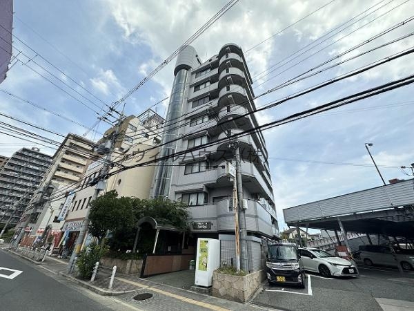 建物外観　エレベーターあり！
