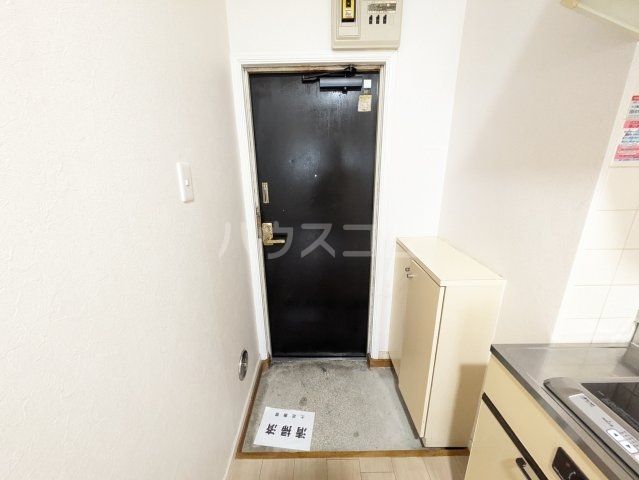 第1コーポ上岡の玄関写真
