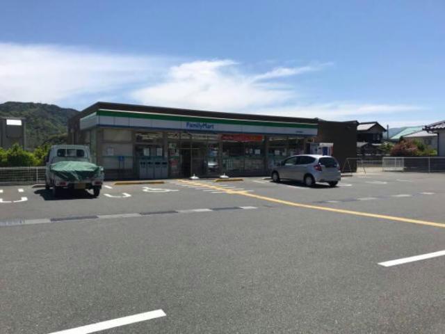 コンビニ　ファミリーマート浦富インター店（コンビニ）まで1411m