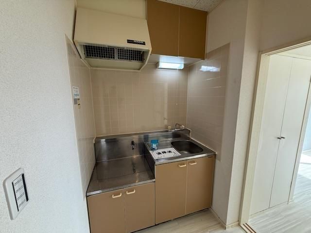 ストンリバー・マンションのキッチン写真