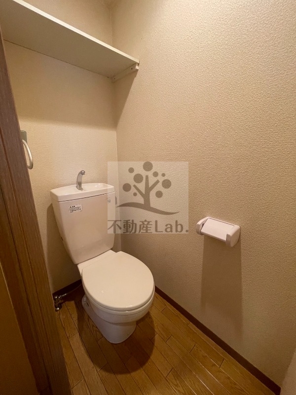 レフィナード恵美須のトイレ写真