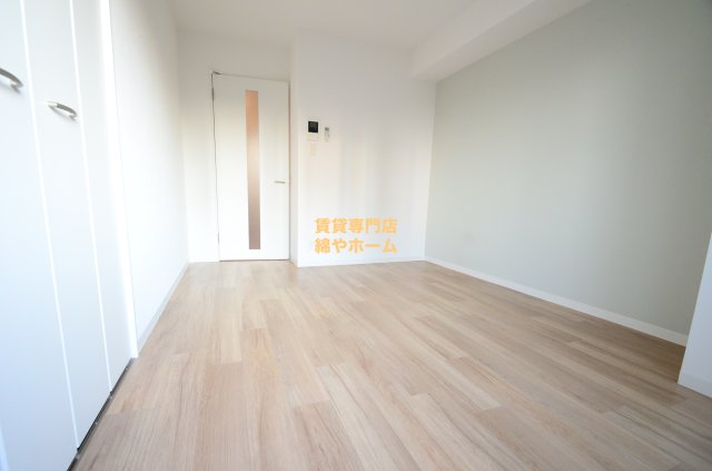 その他部屋・スペース　使い勝手のいい寝室です