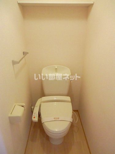 セジュール西土井のトイレ写真