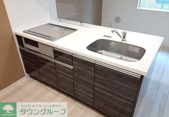 キッチン　３口IHクッキングヒーター・グリル付きシステムキッチン♪