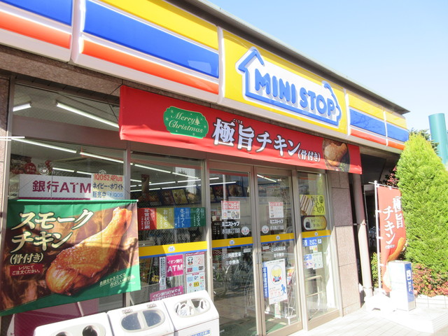 コンビニ　ミニストップ赤羽南2丁目店（コンビニ）まで218m