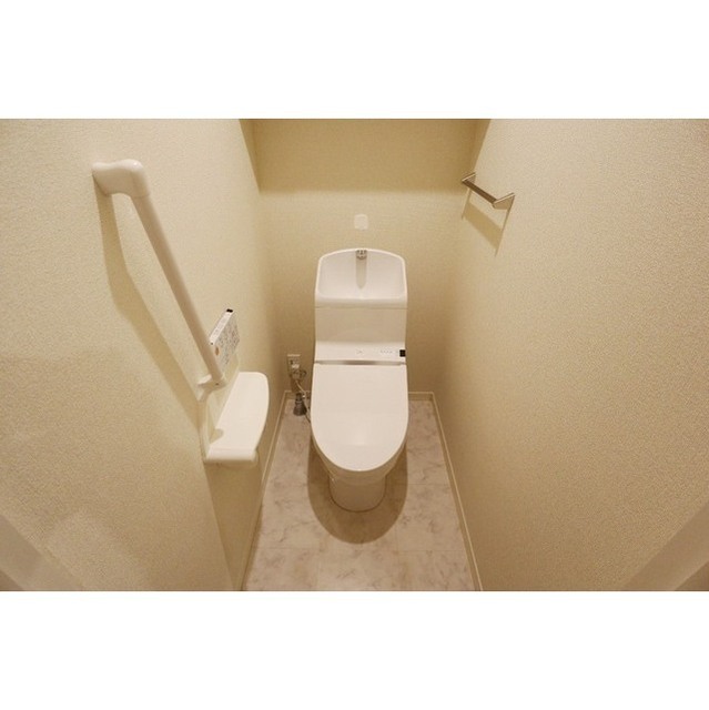 Crest Wisteriaのトイレ写真