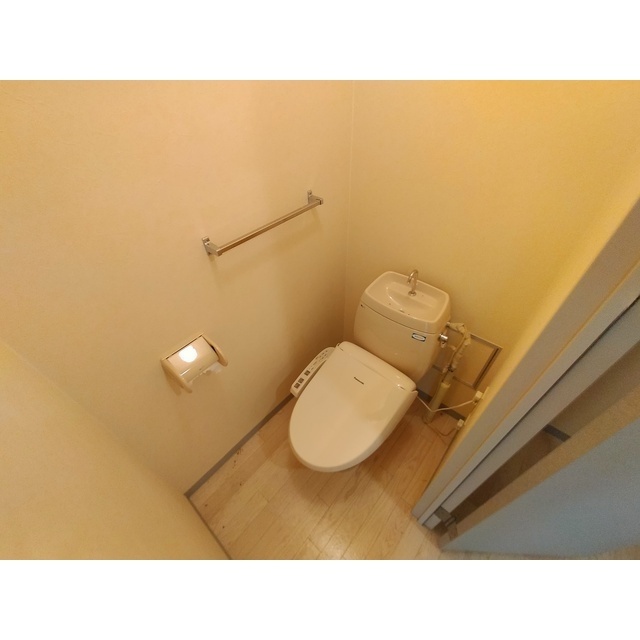 ディアスすすき野A棟のトイレ写真