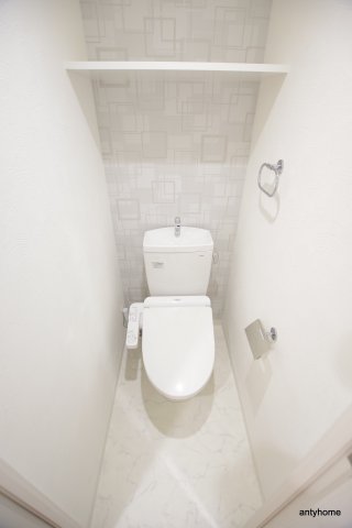 ＪＲ大阪環状線 京橋駅 徒歩4分 10階建 築8年のトイレ写真