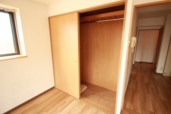 収納　※別部屋の写真です