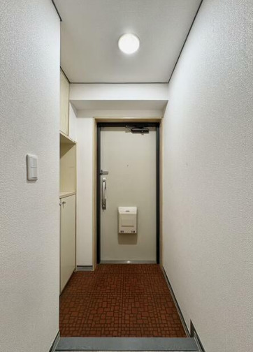 玄関　ライオンズマンション東寺尾