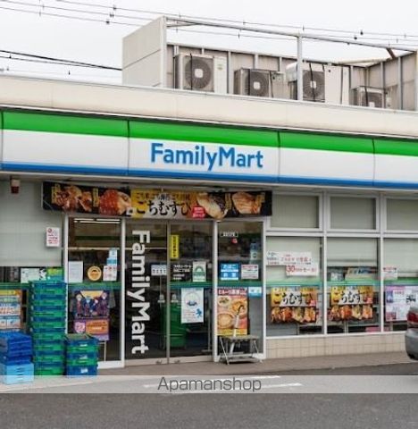 コンビニ　ファミリーマート羽田二丁目店（コンビニ）まで92m