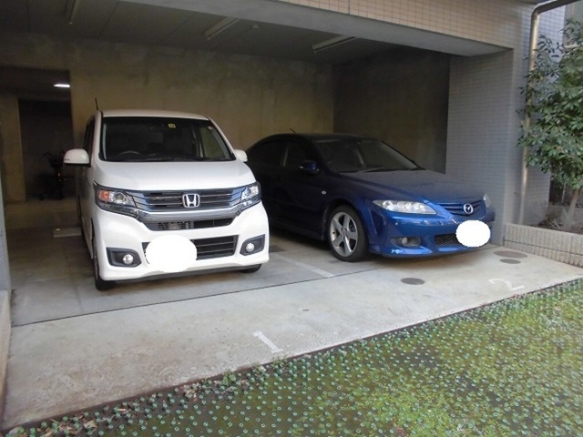 駐車場　駐車場