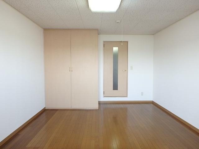 EAハイツ多摩センターの居間写真