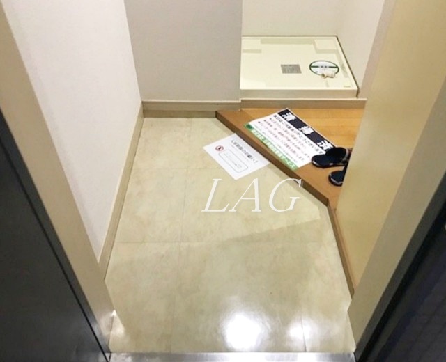 玄関　玄関です。