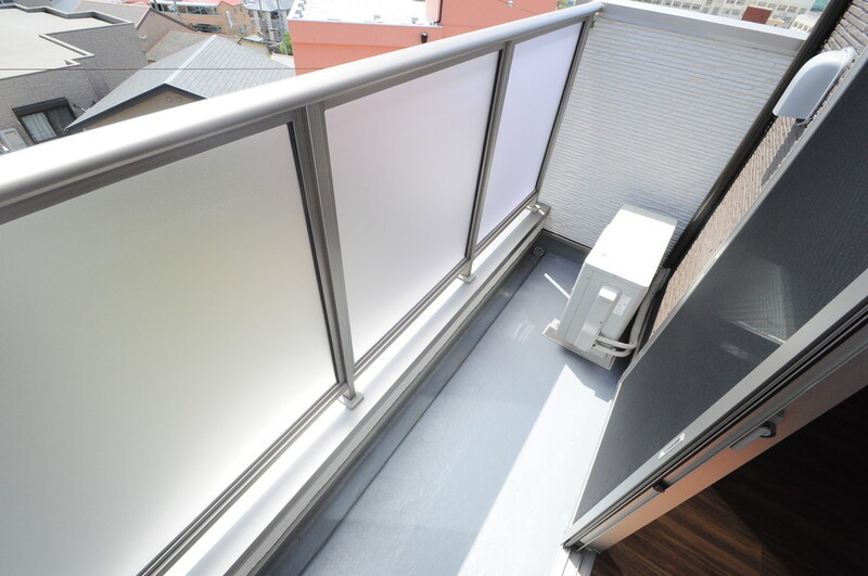 バルコニー　やっぱり最上階のお部屋は風通しが違います。心地よいですよ