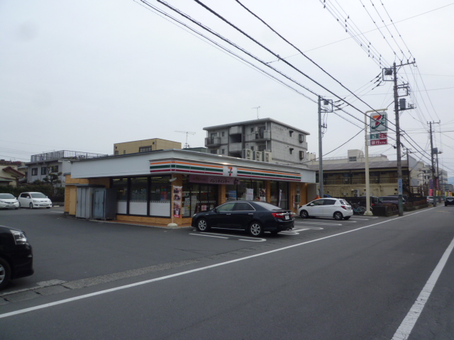 コンビニ　セブンイレブン沼津自由ケ丘店（コンビニ）まで594m