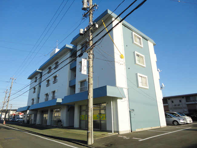 静岡市駿河区下島のマンションの建物外観