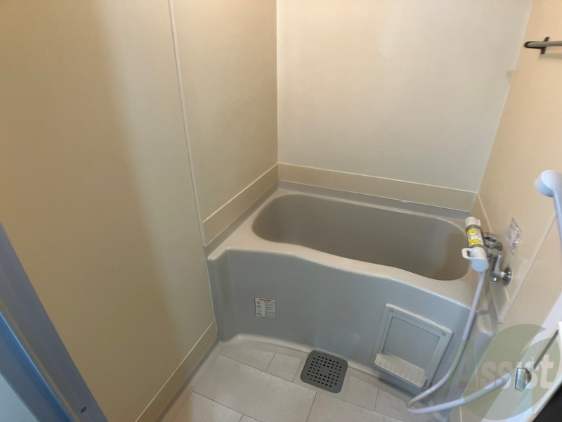 バス・シャワールーム　ユニットバスです。疲れを癒すのに欠かせませんね！