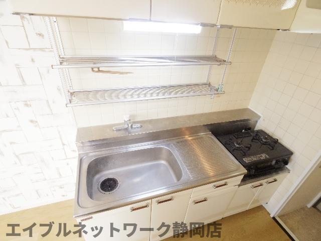 【静岡市葵区水落町のマンションのキッチン】