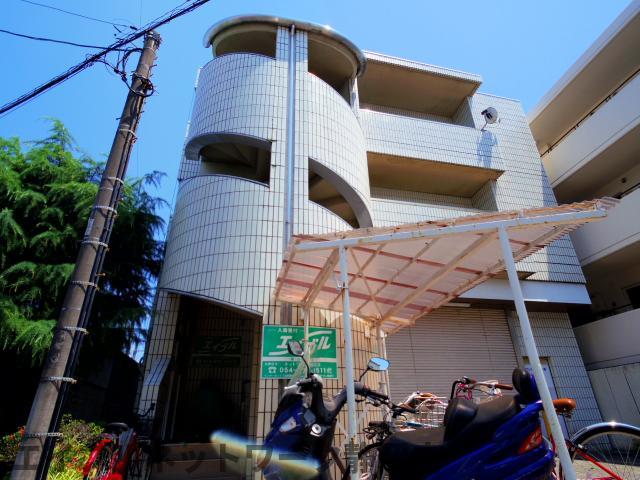 静岡市葵区水落町のマンションの建物外観