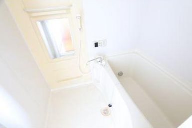 バス・シャワールーム　現況優先