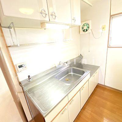 キッチン　写真は現状優先とさせて頂きます