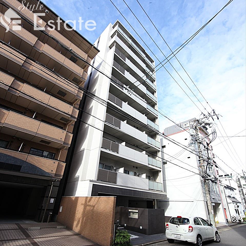 名古屋市東区泉のマンションの建物外観