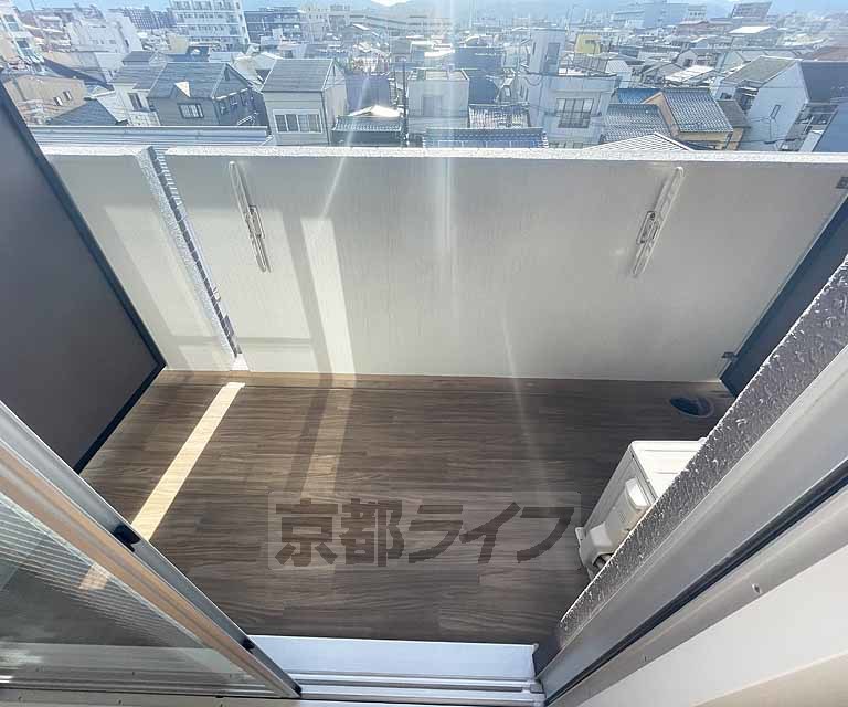 【京都市下京区西七条北衣田町のマンションのバルコニー】