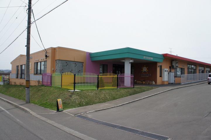 幼稚園・保育園　日の出保育園（幼稚園・保育園）まで195m