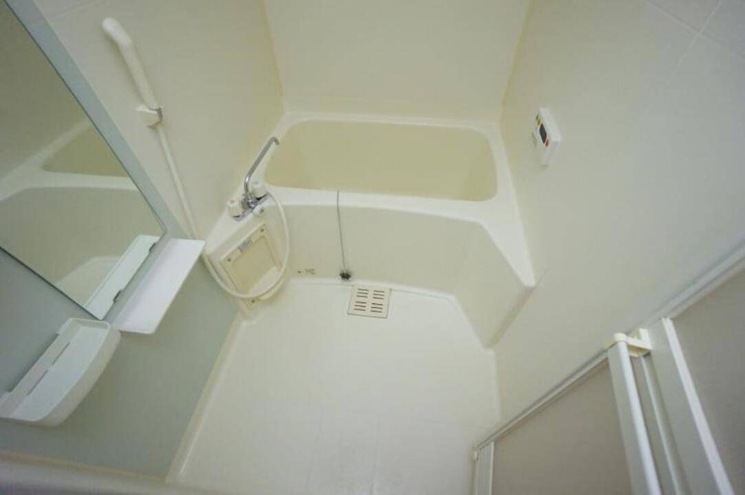 バス・シャワールーム　浴室