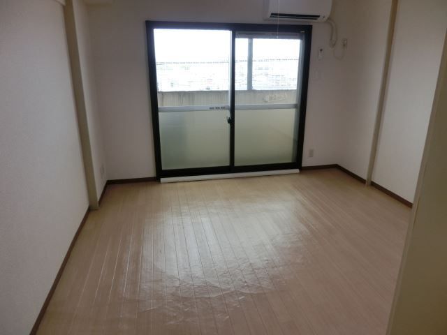 居室・リビング　明るいお部屋です！