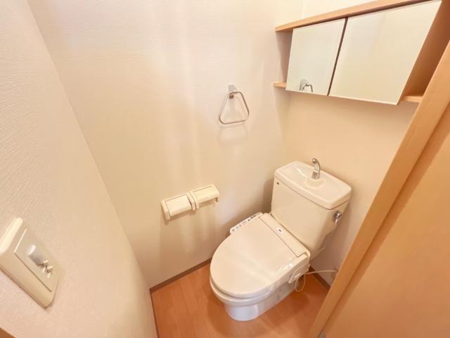 トイレ　シャワー付トイレ