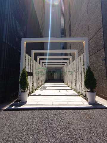 エントランス　コンフォリア東新宿