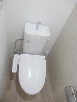 　トイレ　トイレ
