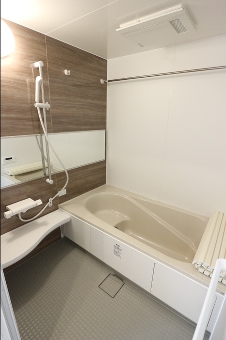 バス・シャワールーム　バスルーム