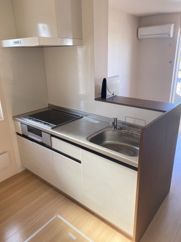 キッチン　類似物件　ご参考にして下さい。