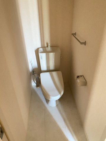 トイレ　類似物件　ご参考にして下さい。