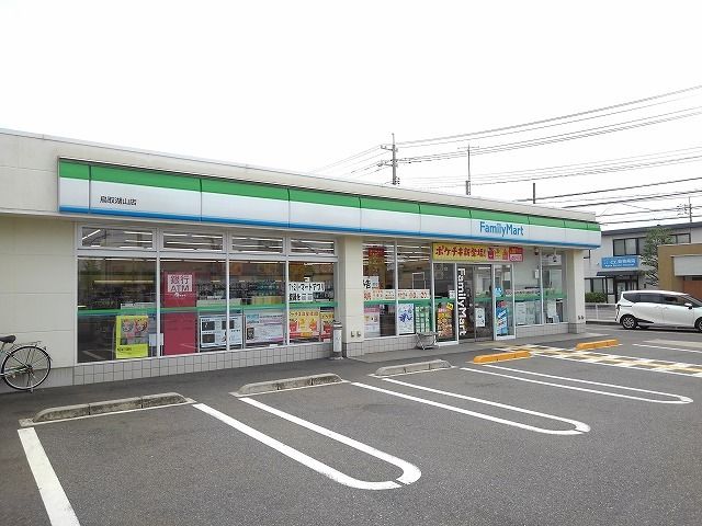 コンビニ　ファミリーマート鳥取湖山店（コンビニ）まで400m