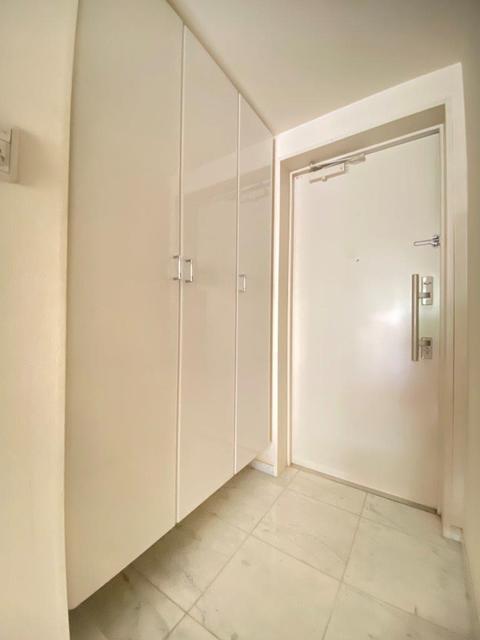 玄関　広々収納