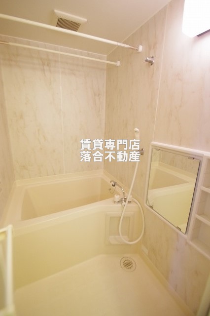 バス・シャワールーム　ゆったり過ごせるお風呂